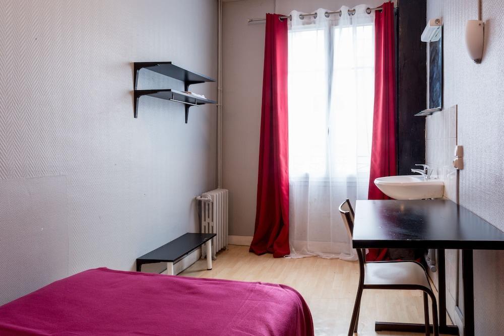 Hotel Hipotel Belleville Gare De L'est Parigi